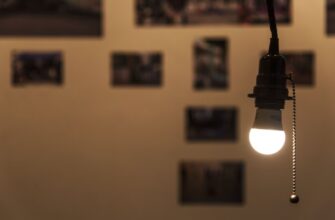 Чому приходять великі суми за світло?: українцям пояснили, звідки вони з’являються