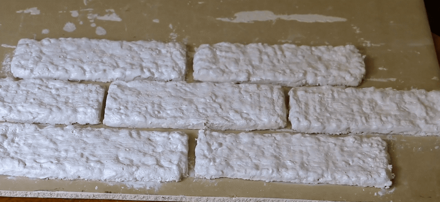 Яєчні лотки не для смітника: замочила їх у воді, додала ЦЕ – вийшла цегла, як для ремонту, але за 3 копійки Яєчні лотки не для смітника: замочила їх у воді, додала ЦЕ – вийшла цегла, як для ремонту, але за 3 копійки