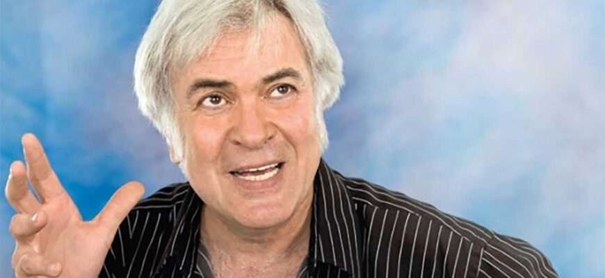 Третю обожнює, з другою товаришує, а першу не визнає: стосунки Анатолія Хостікоєва з дружинами Третю обожнює, з другою товаришує, а першу не визнає: стосунки Анатолія Хостікоєва з дружинами