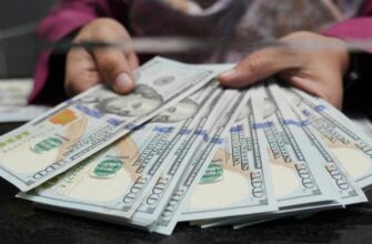 Курс валют на 3 лютого: долар здорожчав, а євро стрімко впав