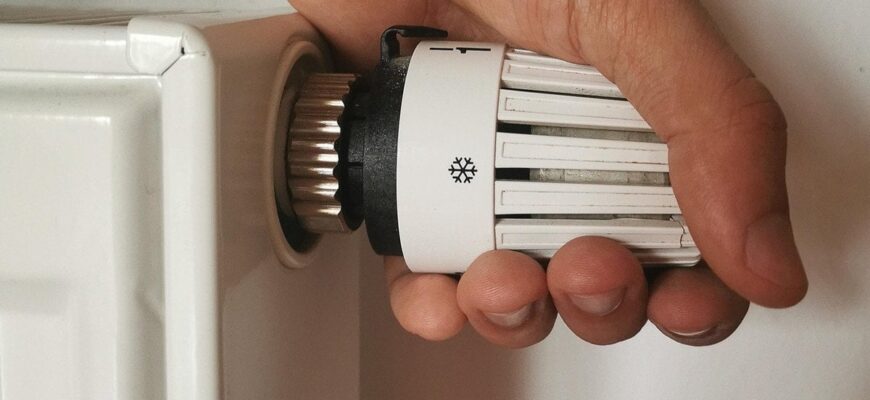 Лише 2 кухонні предмети — і про батареї можна забути: як підвіконня роблять дім теплішим на кілька градусів Лише 2 кухонні предмети — і про батареї можна забути: як підвіконня роблять дім теплішим на кілька градусів