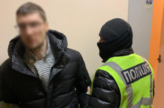 Лишив непритомним на узбіччі: у Києві власник автомобіля зламав потилицю водію евакуатора. ВІДЕО