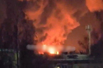 🚨 Мacштaбнa пожeжa піcля потyжного yдapy — люди y пaніці😨 Ж@xaючі подpобиці✔