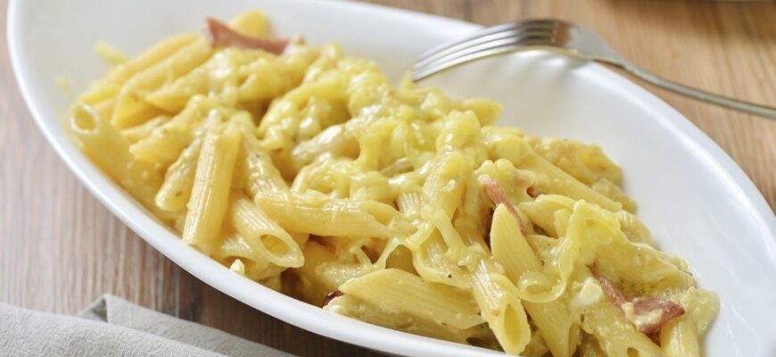 Макарони будуть смачними та ніжними навіть без вершкового масла: додайте це у воду під час варіння Макарони будуть смачними та ніжними навіть без вершкового масла: додайте це у воду під час варіння