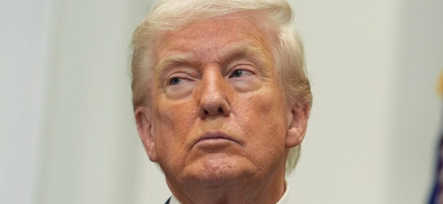 Трамп заявив про “повне знищення Ірану” Трамп заявив про “повне знищення Ірану”