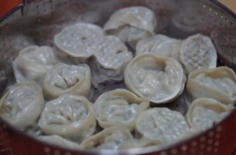 Ніколи не кидайте пельмені в окріп: краще варіть їх ось так — і не пошкодуєте