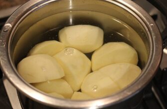 Ніколи не виливайте воду після варіння картоплі: вона допоможе вирішити купу побутових проблем