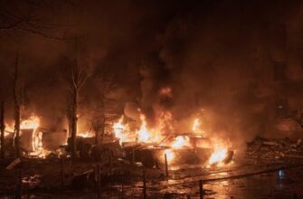 Росіяни вгатили по Краматорську – рятувальники показали жахливі кадри