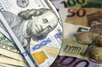 Долар різко впав, а євро з злотим злетіли: новий курс валют на 5 лютого