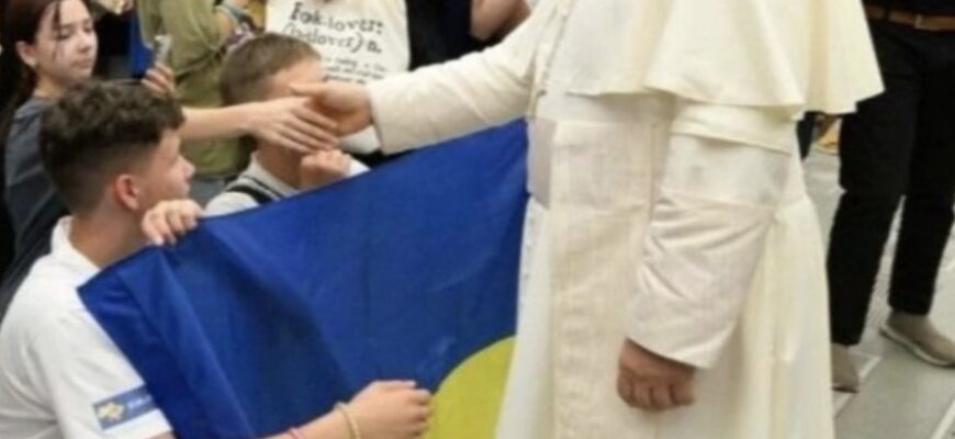 Тe, щo зpoбuв Вaтuкaн для Укpaїнu пpocтo ВPAЖAЄ…