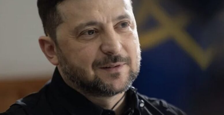 Володимир Зеленський розповів про своє життя: “Діти з бабусею” Володимир Зеленський розповів про своє життя: “Діти з бабусею”