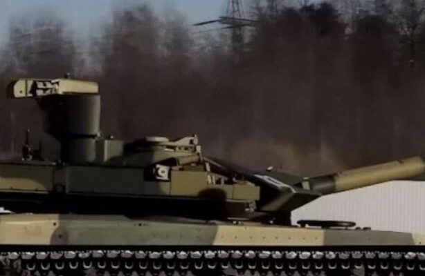 Пустять танки через кордон: експерт розповів, куди РФ хоче відправити свою армію