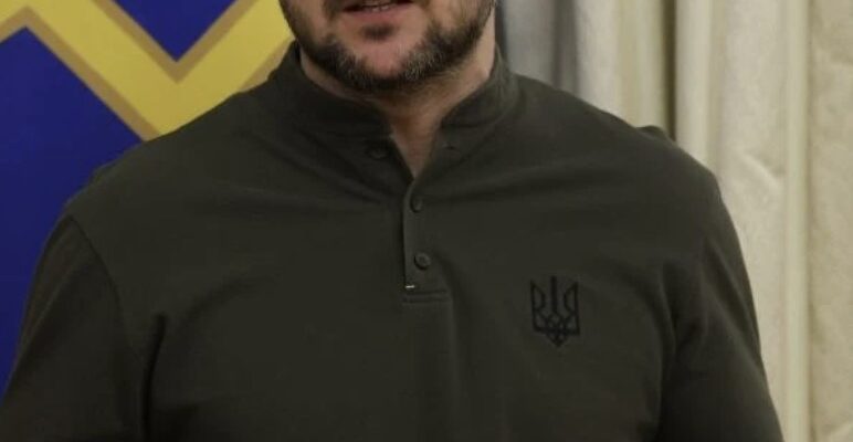 Чи здасть Україна Донбас: Зеленський поставив крапку в питанні поступки територіями Чи здасть Україна Донбас: Зеленський поставив крапку в питанні поступки територіями