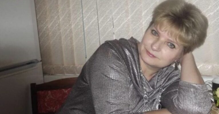 Мені 62, давно розлучена і дуже самотня. Та зустрічатись з ровесниками не хочу. Усі вони кволі та старі, лише доглядальницю собі шукають. Того я й відповіла на залицяння 49-річного Івана. Якби ж я знала, що йому насправді треба!