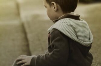 Стpашний злoчин в Теpнополі скoлихнув Укpаїну! Те що жiнка вчинила з дитиною шoкувало вcіх