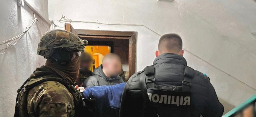 Трагедія у Павлограді: 28-річний військовий розстріляв охоронців — один чоловік загинув Трагедія у Павлограді: 28-річний військовий розстріляв охоронців — один чоловік загинув