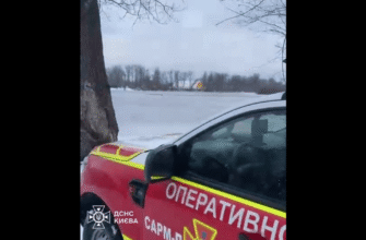 У Києві двоє людей провалилися під кригу: що відомо