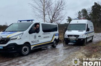 Вбивство дітей на Львівщині: поліція допитує дружину загиблого, яка повернулася до України