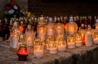 Вселенська батьківська субота 2026 року: дата, як правильно поминати рідних