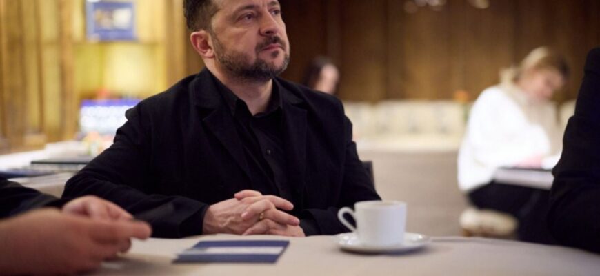 Зеленський недрукованим висловом закликав вислати росіян із США та Європи Зеленський недрукованим висловом закликав вислати росіян із США та Європи