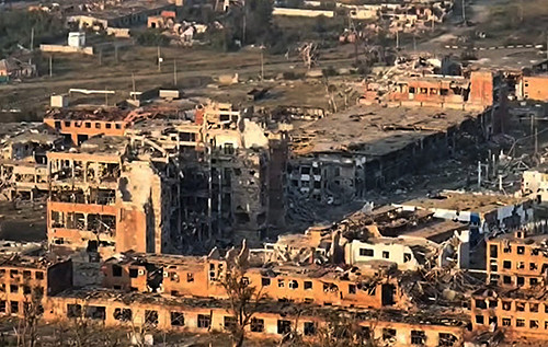 Змінюючи тактику, ворог намагається обійти Вовчанськ, – військовий Змінюючи тактику, ворог намагається обійти Вовчанськ, – військовий