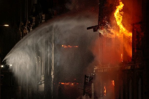 Пожежа будівлі біля головного вокзалу Глазго / © Getty Images
