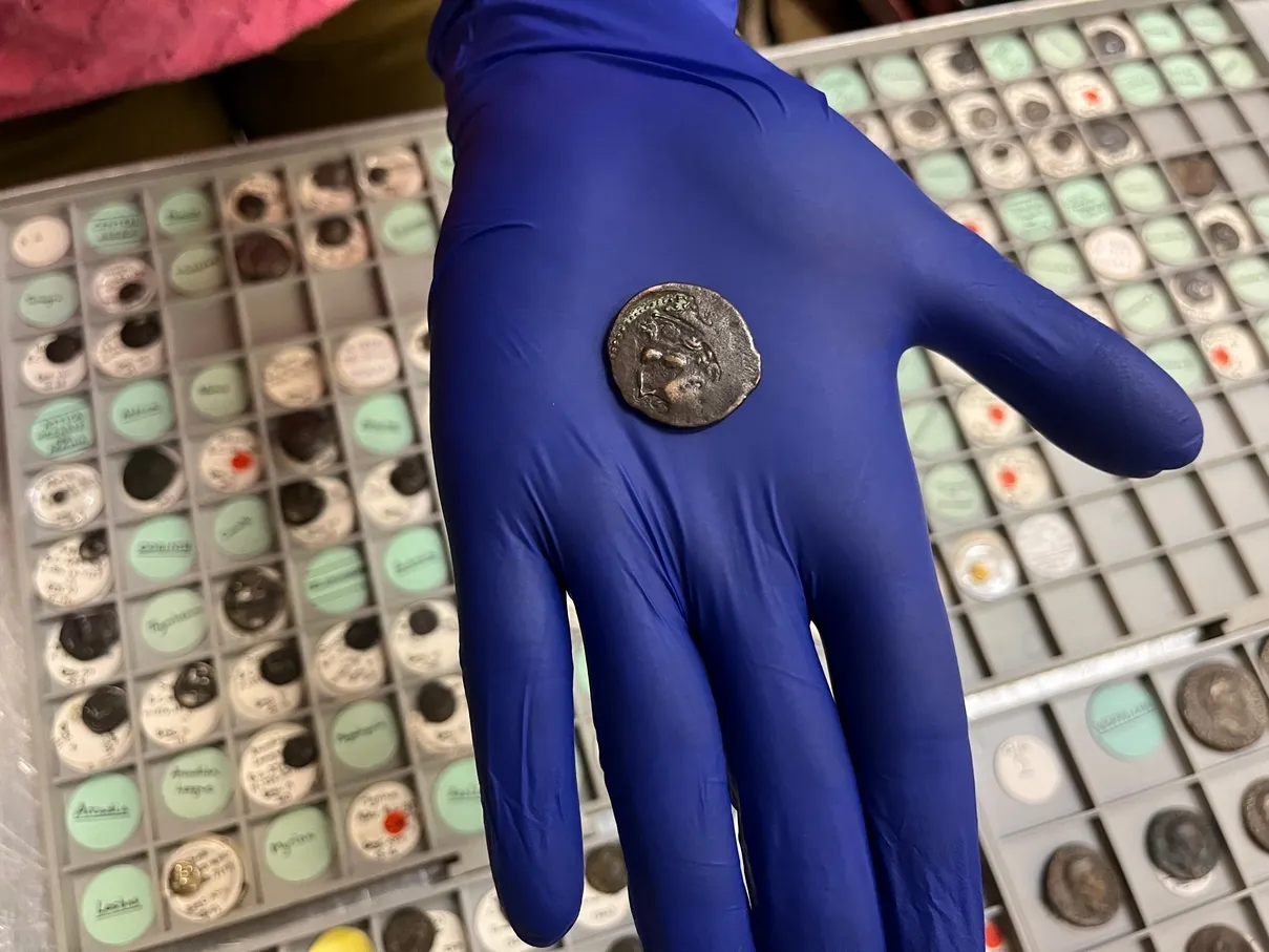 Монета, якою розрахувалися в транспорті Монета, якою розрахувалися в транспорті