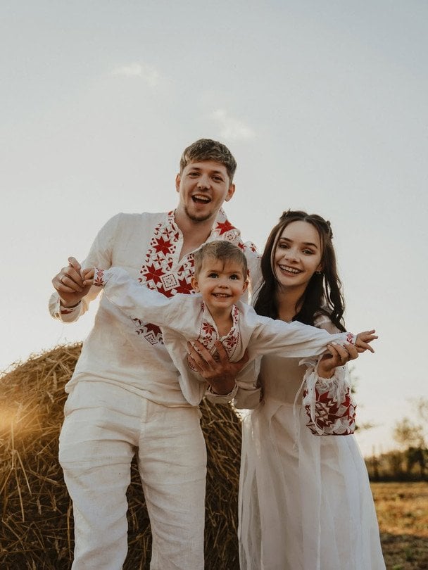 Дмитро та Яна Варваруки з сином Марком / © instagram.com/dima_varvaruk