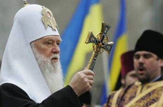 Тисячі людей прийшли попрощатися з патріархом Філаретом