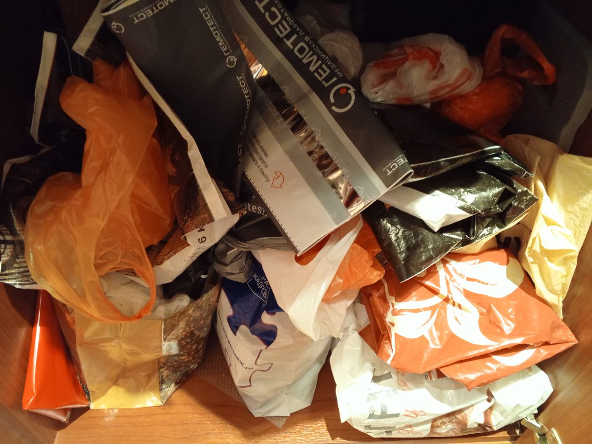 Експерти порадили, як використовувати поліетиленові пакети в побуті для полегшення життя