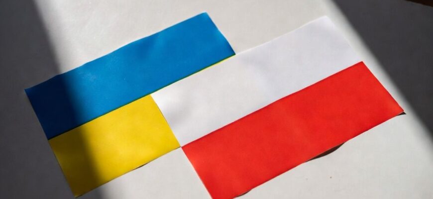 Польський міністр Сікорський розповів, чим Україна відрізняється від Росії Польський міністр Сікорський розповів, чим Україна відрізняється від Росії