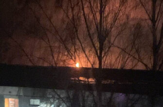 Ленінградську область РФ третю ніч поспіль атакували дрони: у портах Приморськ та Усть-Луга спалахнули пожежі