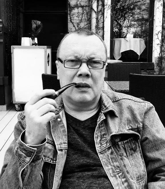 Володимир Комаров помер Володимир Комаров помер