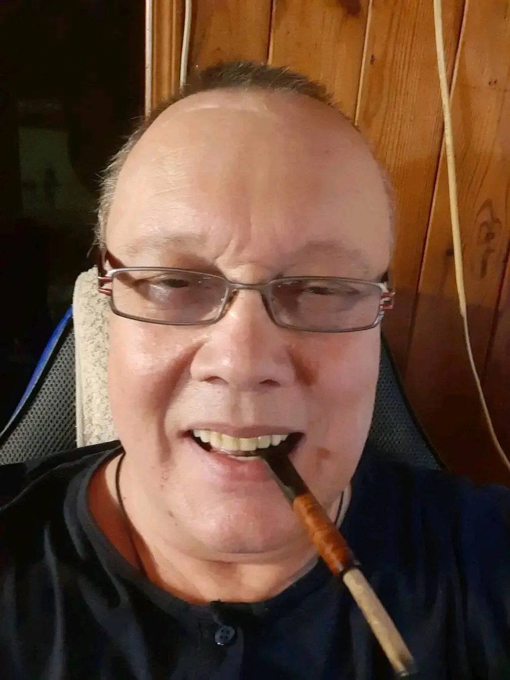 Володимир Комаров помер Володимир Комаров помер