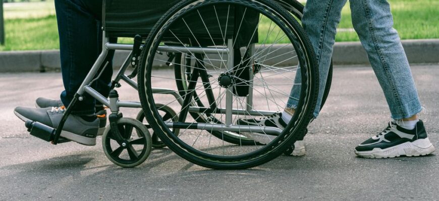 Допомога для осіб з ІІ групою інвалідності змінилась: яка підтримка передбачена у квітні Допомога для осіб з ІІ групою інвалідності змінилась: яка підтримка передбачена у квітні