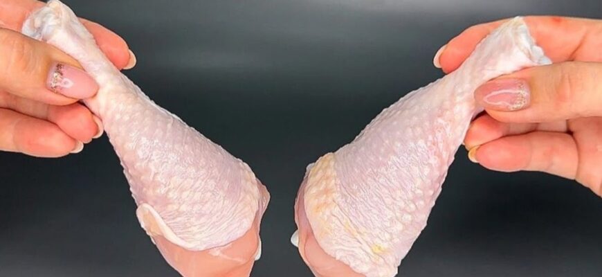 Ніколи не купуйте курку, якщо бачите цю 1 позначку: знайомий м’ясник розповів, яку курку вони ніколи не дають своїм дітям! 😱