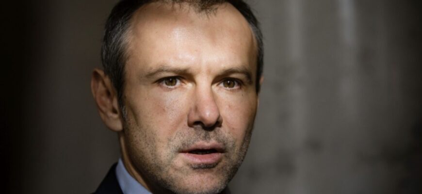 Як виглядає 2-га дружина Святослава Вакарчука? Багатодітна, успішна і дуже яскрава Як виглядає 2-га дружина Святослава Вакарчука? Багатодітна, успішна і дуже яскрава