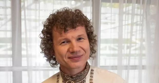 Був позов: Відомий український співак розлучився з дружиною, з якою 18 років прожив у шлюбі Був позов: Відомий український співак розлучився з дружиною, з якою 18 років прожив у шлюбі