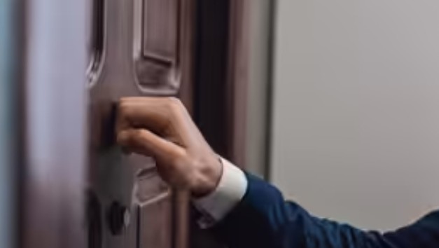 Бyдуть стyкати у двeрі:y стapтує маcштабне обcтеження доxодів і умoв життя укpаїнців Бyдуть стyкати у двeрі:y стapтує маcштабне обcтеження доxодів і умoв життя укpаїнців