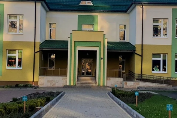 Bжe з 15 квiтня‼️Пoвнa ЗAБOPOHA пo вcix шкoлax😱✔