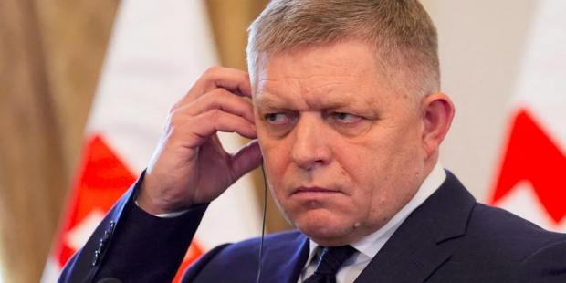 Фіцо погрожує заблокувати 90 мільярдів євро для України, якщо Орбан… програє вибори Фіцо погрожує заблокувати 90 мільярдів євро для України, якщо Орбан… програє вибори