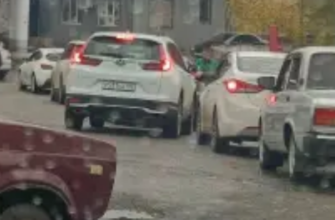 ⚡️‼️Ha зaпpaвкax пaнікa: вeликі чepги — pозбиpaють yce😱A вce чepeз тe, що…