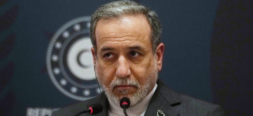 Іран відкрив прохід Ормузькою протокою для кількох країн: хто у переліку Іран відкрив прохід Ормузькою протокою для кількох країн: хто у переліку