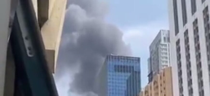 Іранський “Шахед” атакував ТЦ у Шарджі: під завалами можуть бути люди