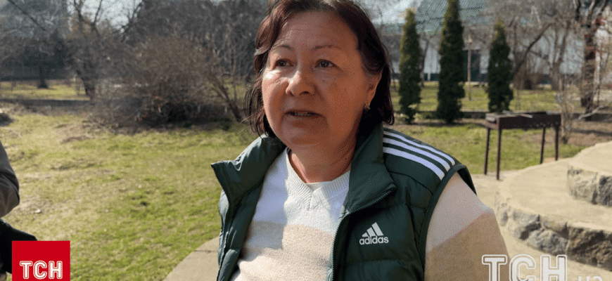 “Люди вибігали ледь одягнені”: мешканка Бучі розповіла, як рятувала сусідів після вибухів “Люди вибігали ледь одягнені”: мешканка Бучі розповіла, як рятувала сусідів після вибухів