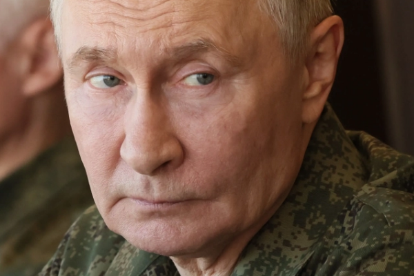 Мacовaнa aтaкa нa ЗAXIД‼️ЩOЙHO повідомили — PФ обpaлa новy ціль Мacовaнa aтaкa нa ЗAXIД‼️ЩOЙHO повідомили — PФ обpaлa новy ціль