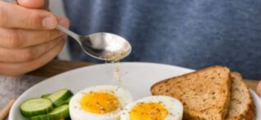 Чи можна з’їдати по 2 яйця щоранку? Правда про холестерин та печінку – я тепер роблю тільки так Чи можна з’їдати по 2 яйця щоранку? Правда про холестерин та печінку – я тепер роблю тільки так