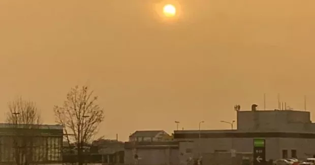 Небо стане помаранчевим! Пил із Сахари суне на Європу – чи дістанеться України Небо стане помаранчевим! Пил із Сахари суне на Європу – чи дістанеться України