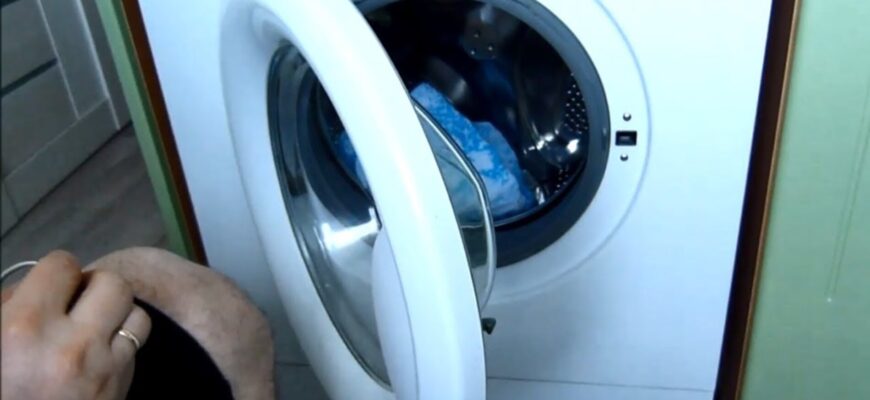 Думала, що майстер з ремонту пралок жартує: чи залишати дверцята машинки після прання відчиненими Думала, що майстер з ремонту пралок жартує: чи залишати дверцята машинки після прання відчиненими