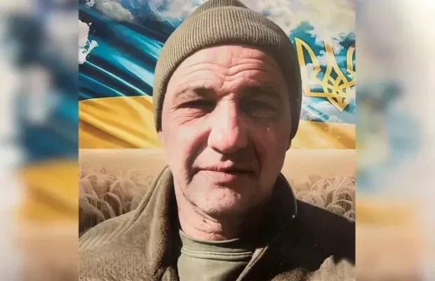 Рідні не втрачали надію: У лікарні на Сумщині виявили військового, який майже рік вважався зниклим безвісти Рідні не втрачали надію: У лікарні на Сумщині виявили військового, який майже рік вважався зниклим безвісти